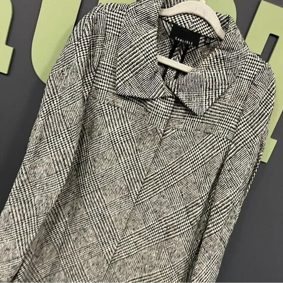 Carlisle Black   White Collared Peacoat