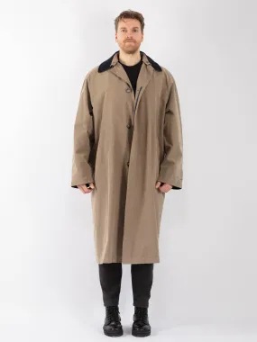 Vintage 00's Men Oversized Mac Coat in Beige